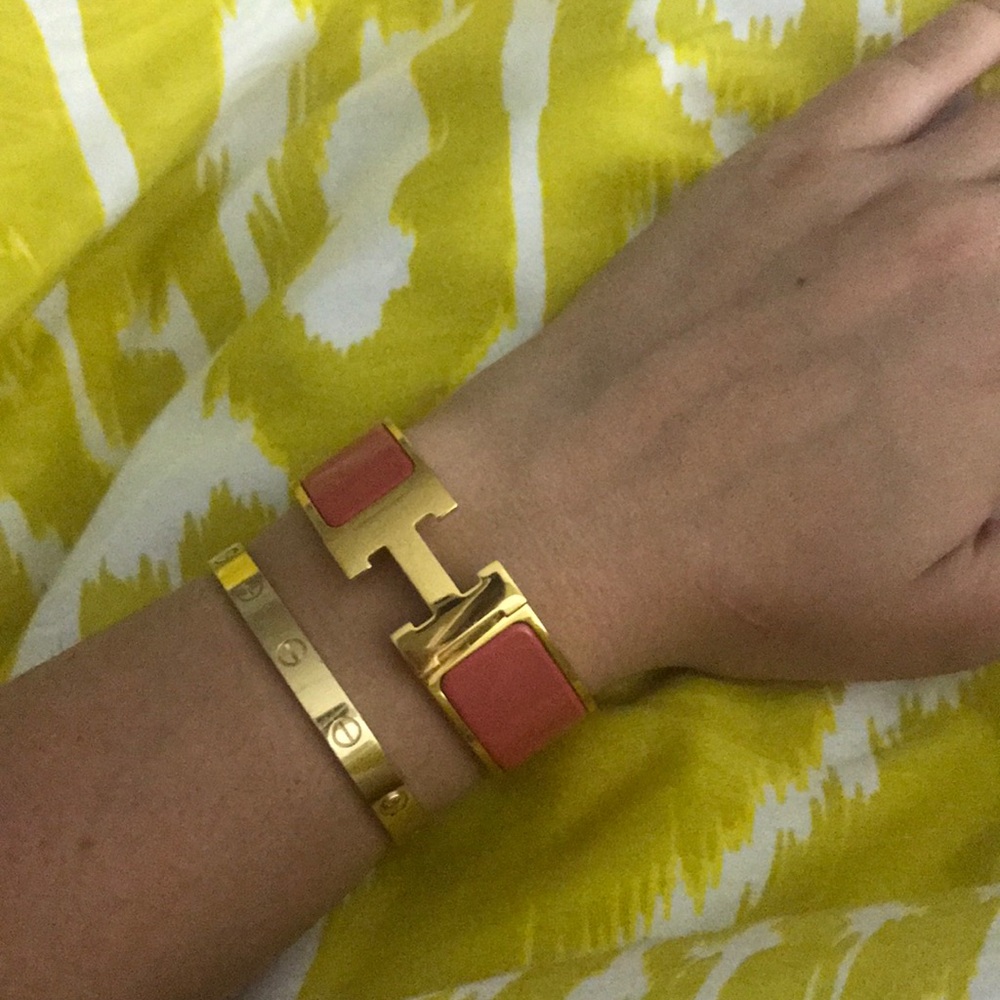 Coral H-bracelet